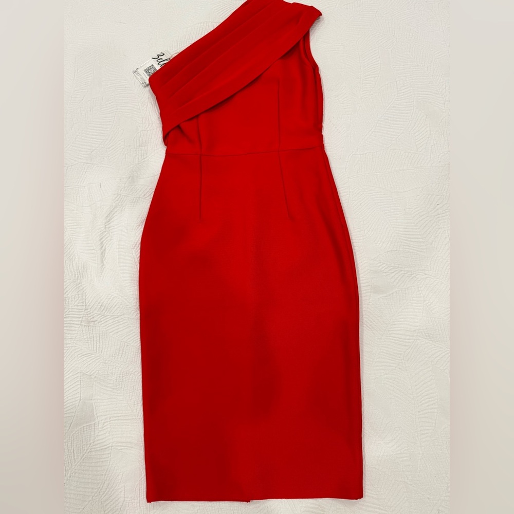 One shoulder dress